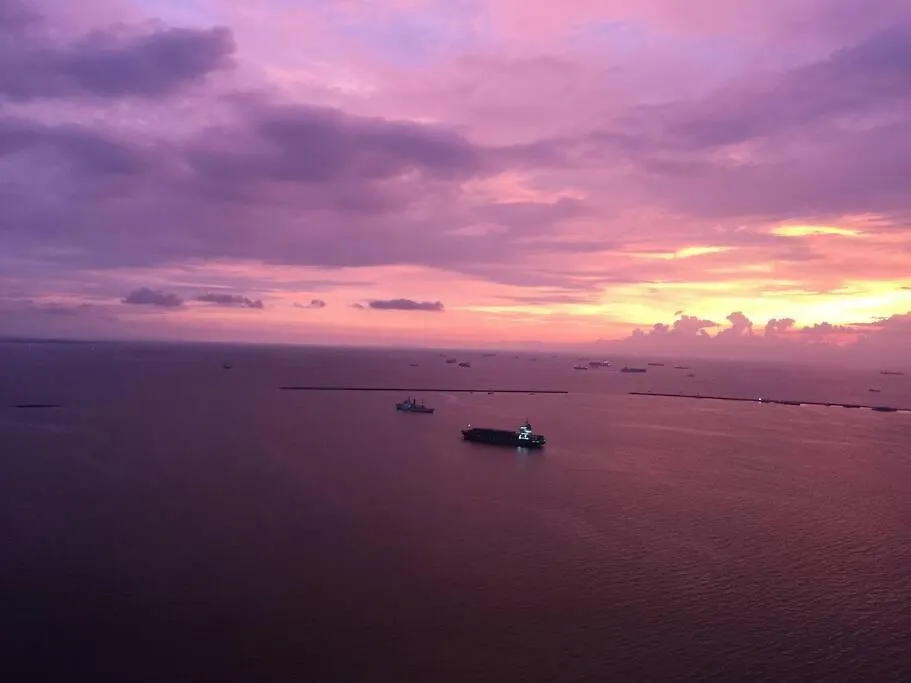 Partial Ocean View Opposite The Us Embassy Apartment Manila