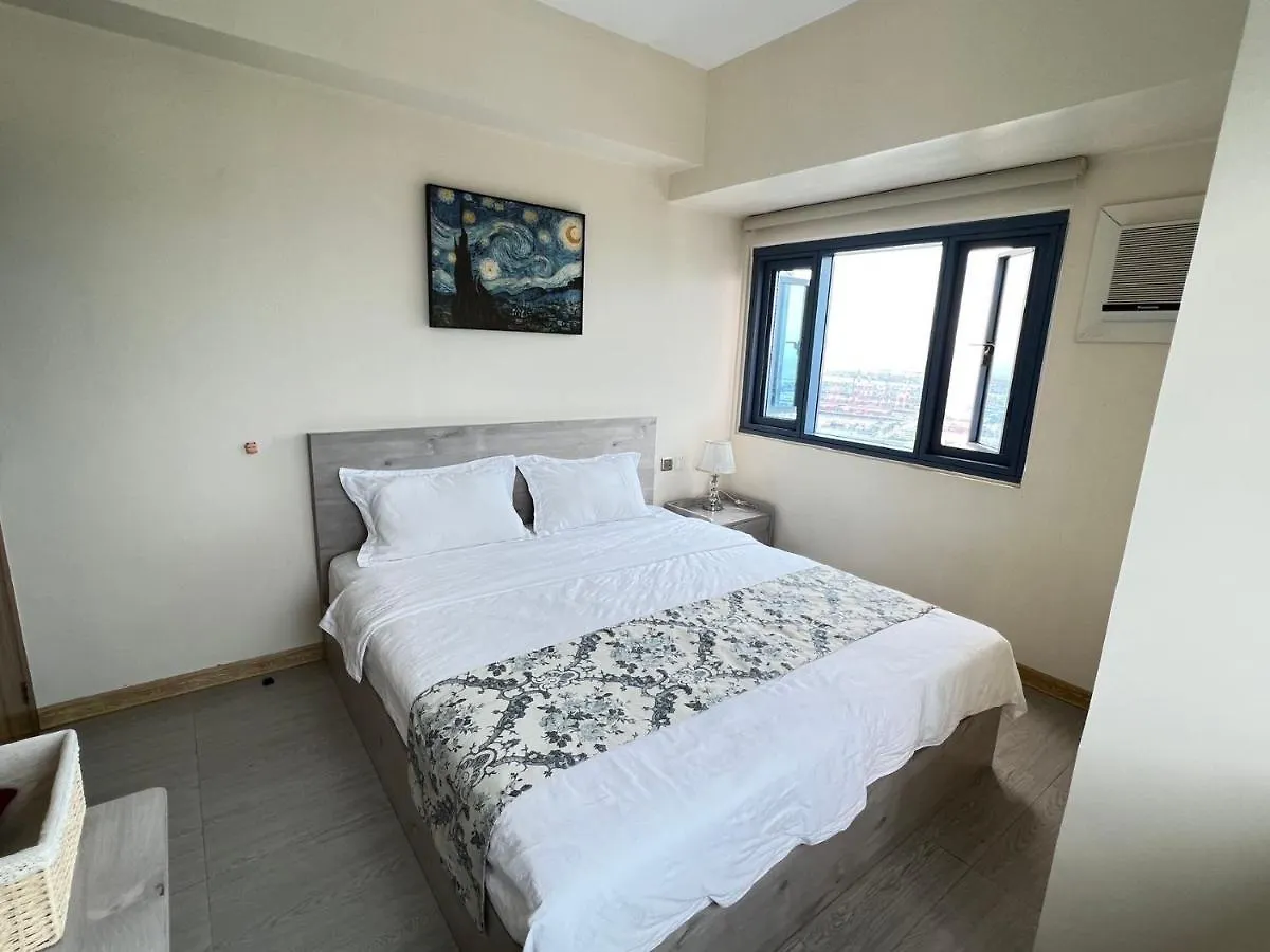 Apartament Partial Ocean View Opposite The Us Embassy Manila