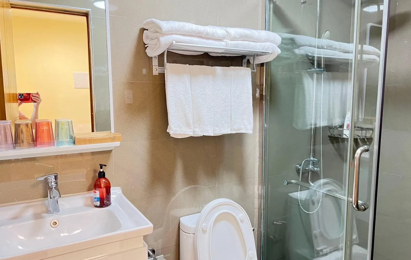 Apartament Partial Ocean View Opposite The Us Embassy Manila