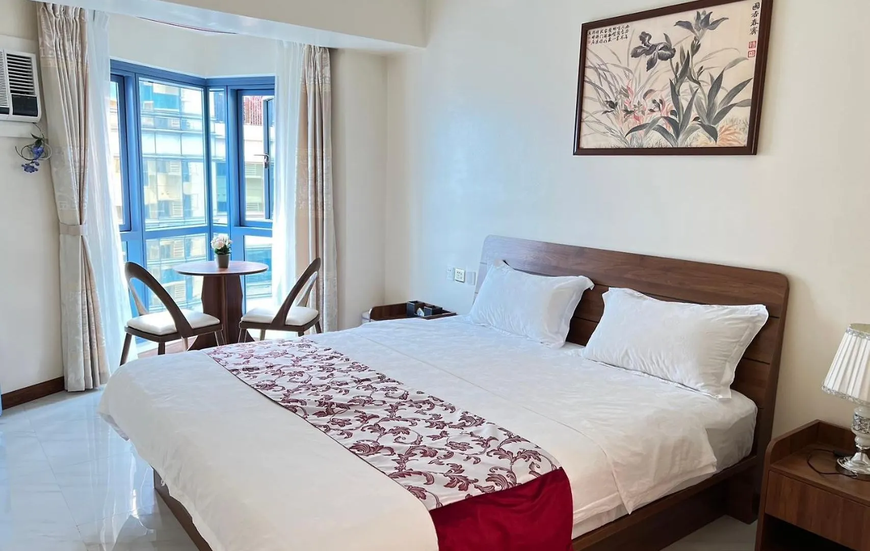 Apartament Partial Ocean View Opposite The Us Embassy Manila